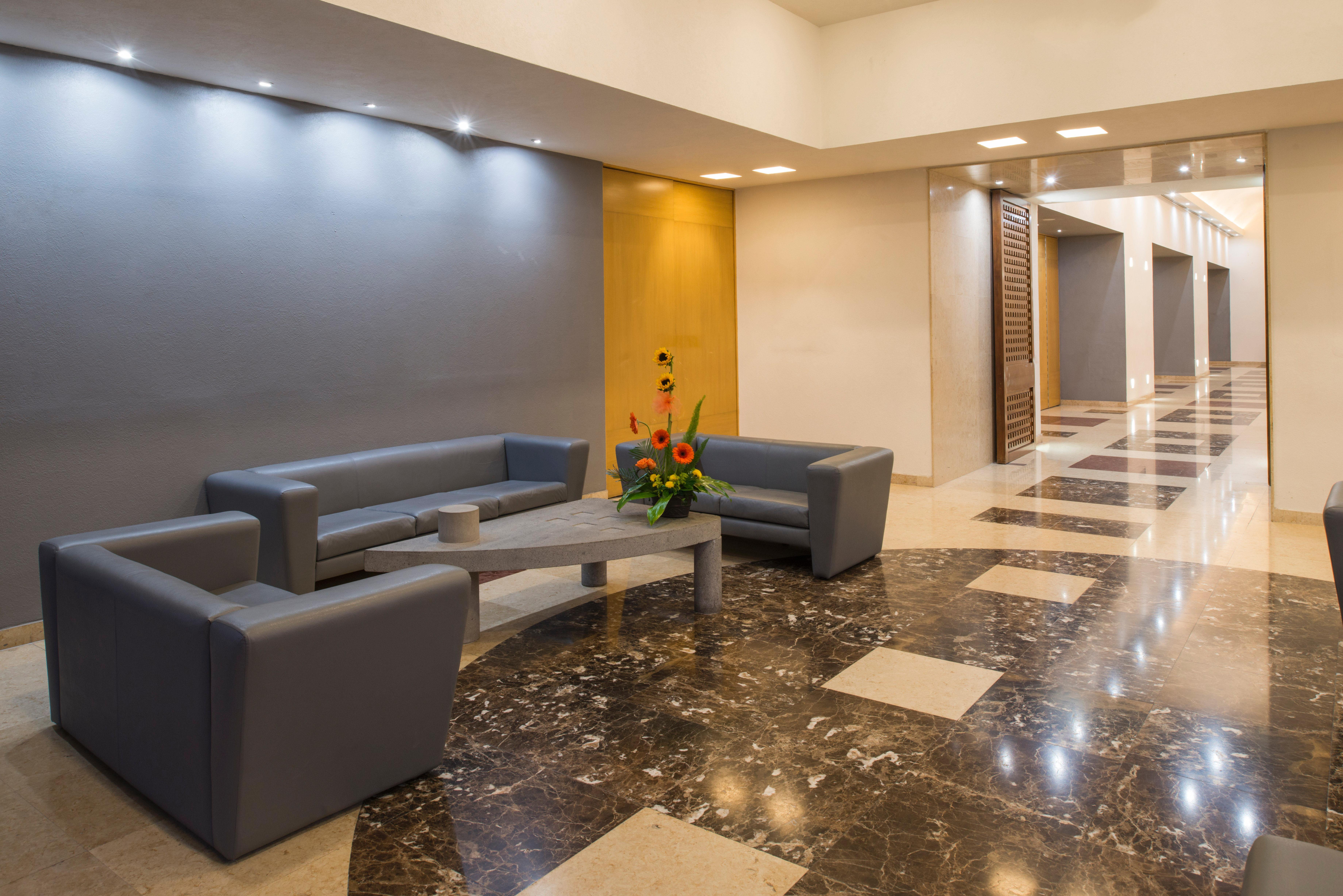 Real Inn Торреон Экстерьер фото