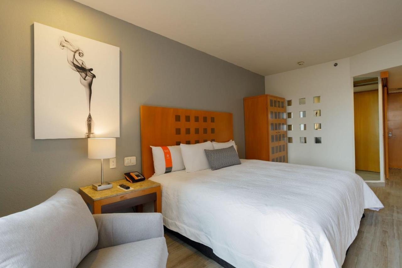 Real Inn Торреон Экстерьер фото