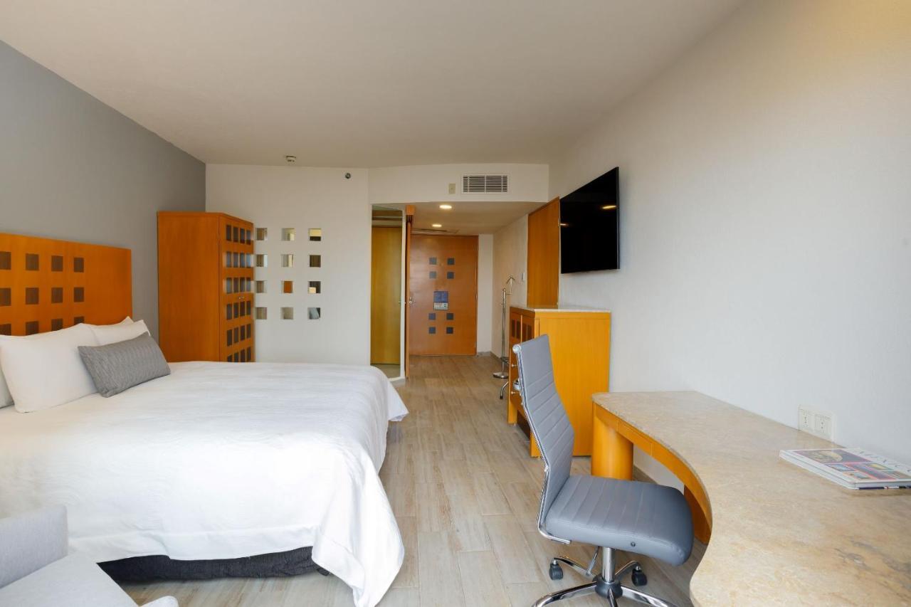 Real Inn Торреон Экстерьер фото