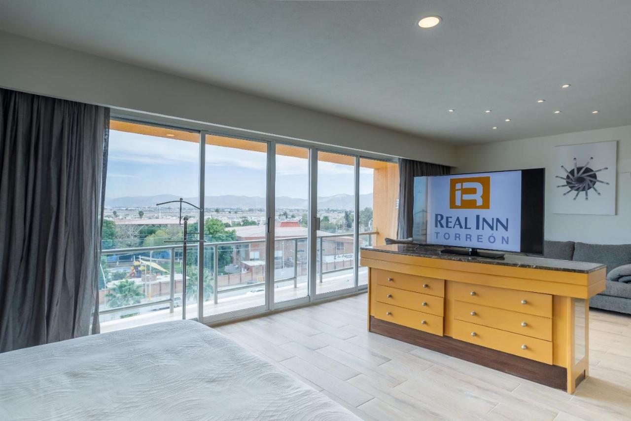 Real Inn Торреон Экстерьер фото