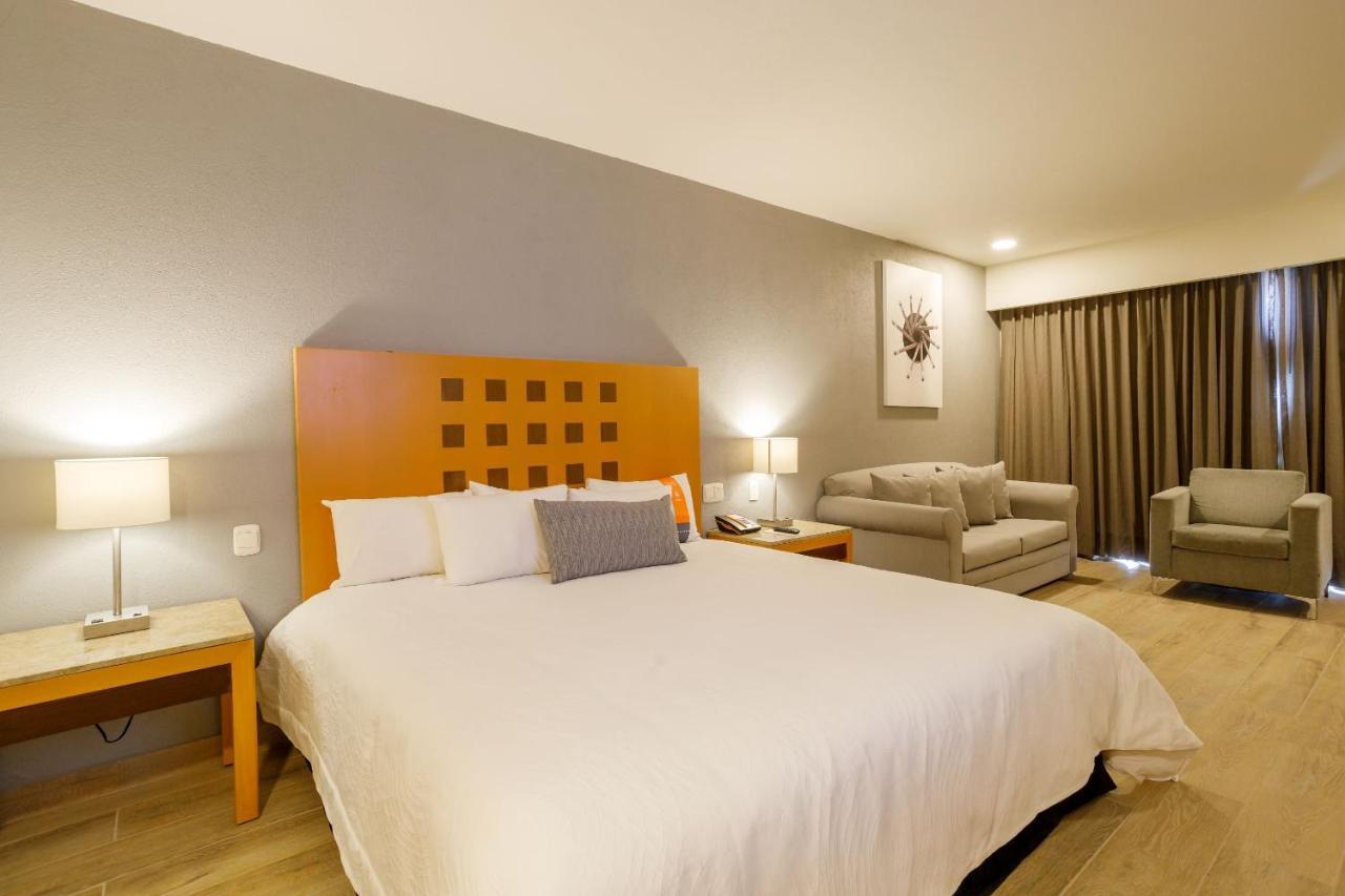 Real Inn Торреон Экстерьер фото
