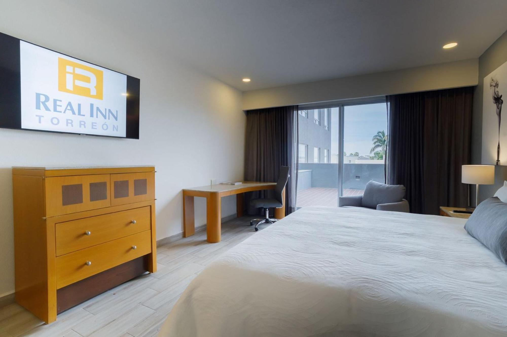 Real Inn Торреон Экстерьер фото