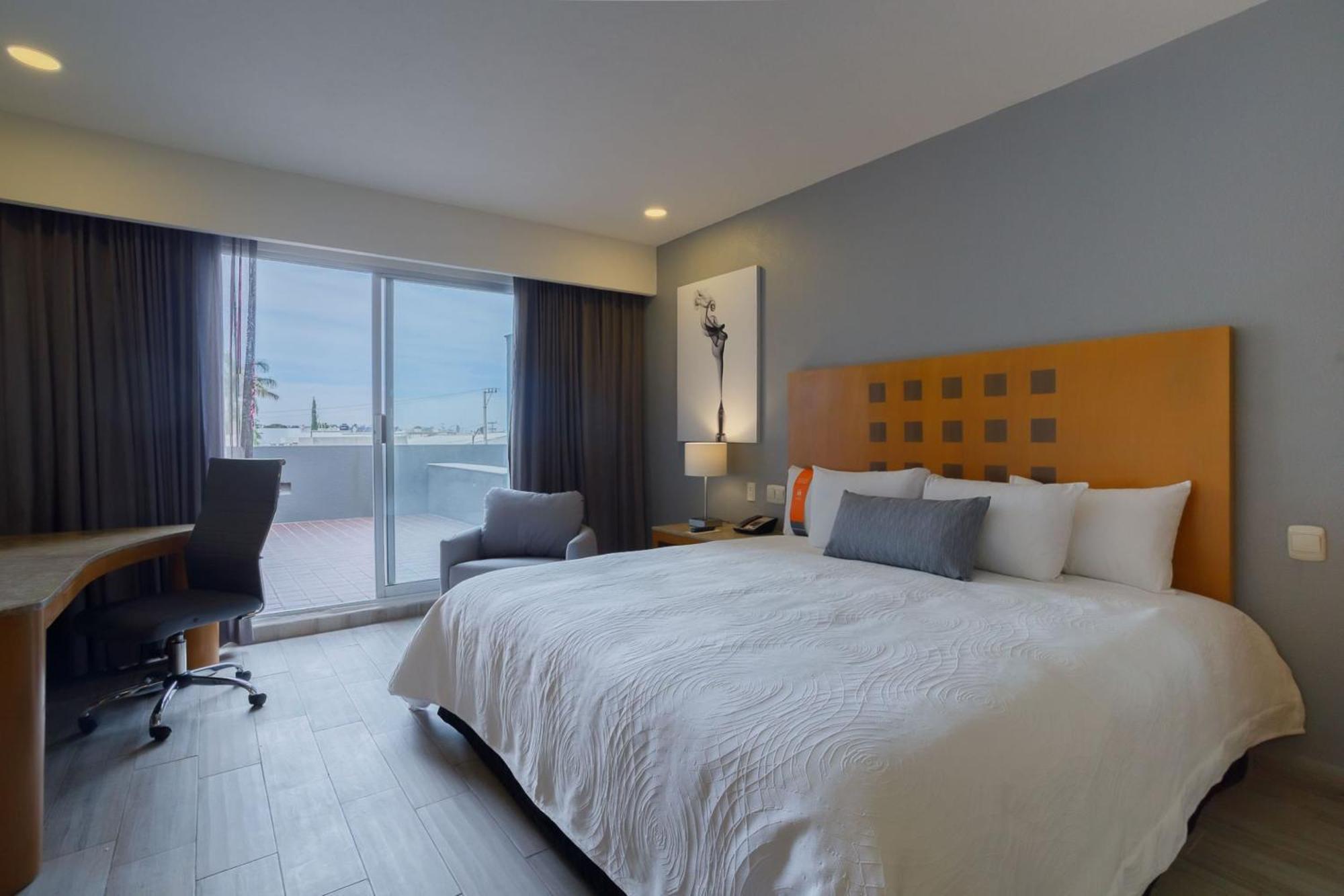 Real Inn Торреон Экстерьер фото
