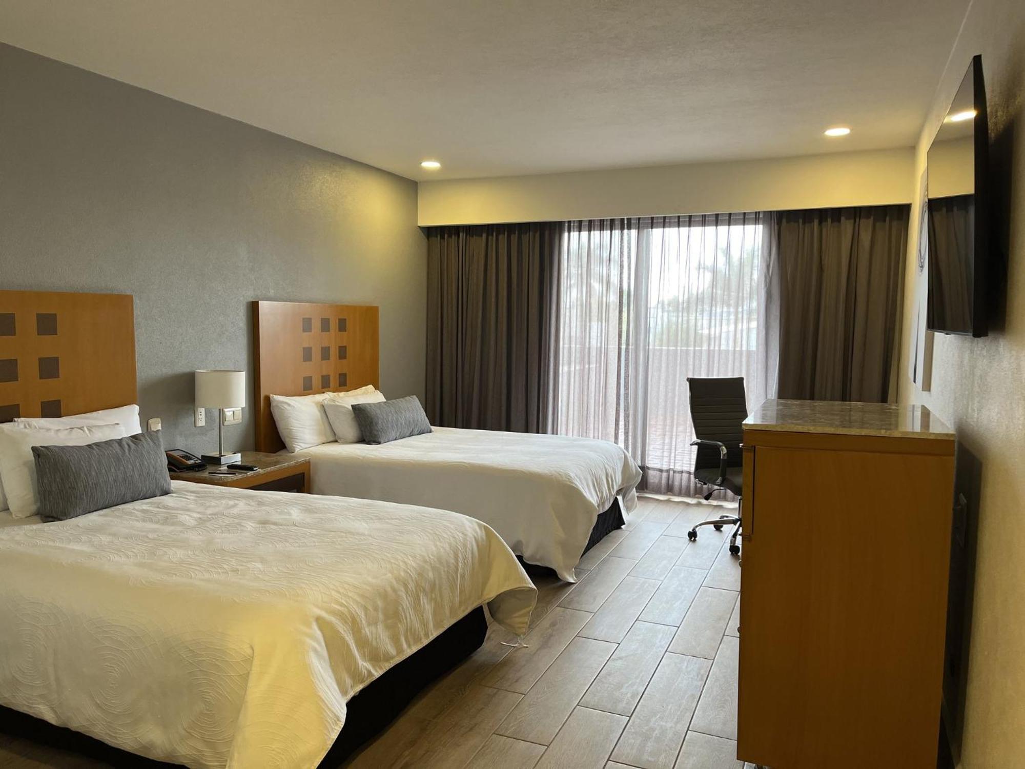 Real Inn Торреон Экстерьер фото